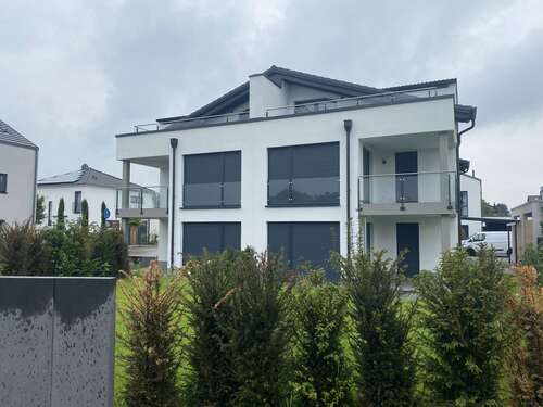 Foto - Haus zum Mieten in Budenheim 3.300,00 € 240 m²