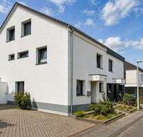 Haus zum Kaufen in Bonn Röttgen 715.000,00 € 151 m² - Bonn / Röttgen