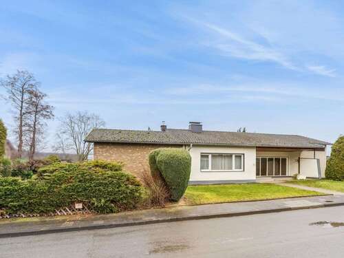 Foto - Haus zum Kaufen in Langerwehe 399.000,00 € 139.8 m²