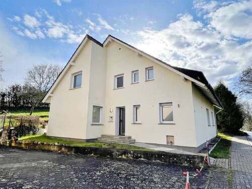 Foto - Haus zum Kaufen in Kalletal 230.000,00 € 210.6 m²