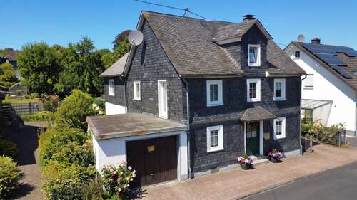 Foto - Haus zum Kaufen in Kreuztal 149.000,00 € 188 m²