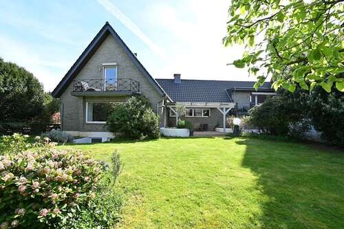 Foto - Haus zum Kaufen in Krefeld 795.000,00 € 228.4 m²
