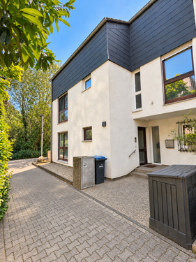 Foto - Haus zum Kaufen in Neu-Isenburg 850.000,00 € 253.25 m²