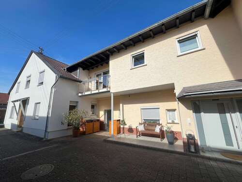 Foto - Haus zum Kaufen in Hüffelsheim 698.000,00 € 332.4 m²