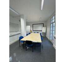 Büro in Erlangen 2.400,00 € 180 m²