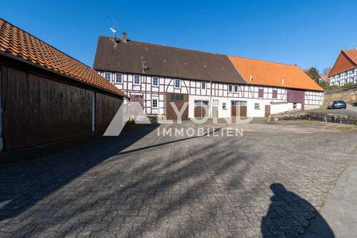 Foto - Haus zum Kaufen in Bad Arolsen Schmillinghausen 159.000,00 € 220 m²