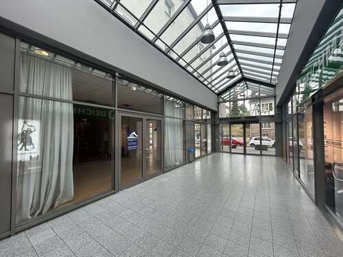 Foto - Einzelhandel in Overath 2.070,00 € 238.08 m²