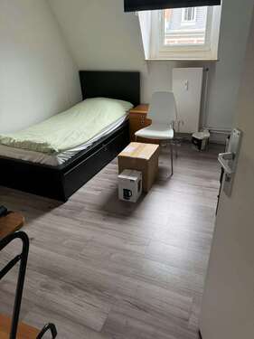 Foto - WG-Zimmer in Frankfurt am Main 380,00 € 15 m²