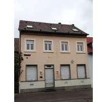 Haus zum Kaufen in Karlsruhe 690.000,00 € 250 m²