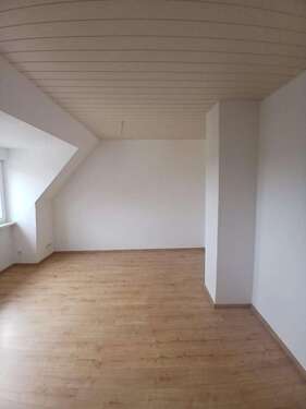 Foto - Wohnung zum Mieten in Wiedemar Ortsteil Lissa 365,00 € 38 m²