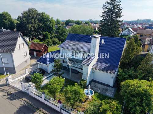 Foto - Haus zum Kaufen in Hasselroth-Neuenhaßlau 619.000,00 € 238 m²