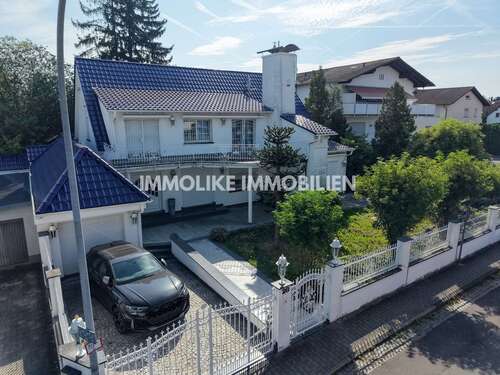 Foto - Haus zum Kaufen in Hasselroth-Neuenhaßlau 619.000,00 € 238 m²