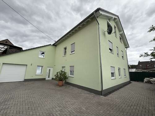 Foto - Wohnung zum Kaufen in Bassenheim 269.000,00 € 91.22 m²