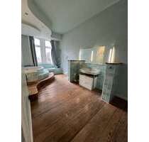 Wohnung zum Mieten in Wiesbaden 2.700,00 € 180 m²