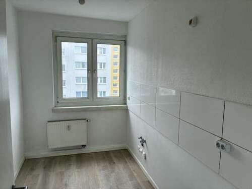 Foto - Wohnung zum Mieten in Borna 308,00 € 57 m²