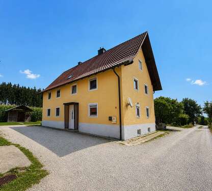 Foto - Haus zum Kaufen in Altfrauenhofen 689.000,00 € 269.96 m²