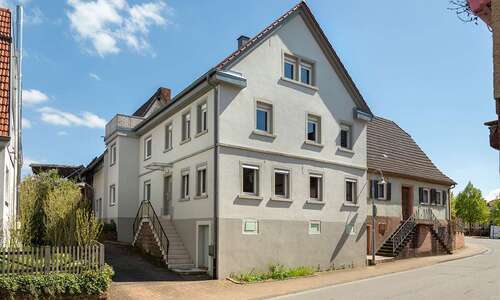 Foto - Haus zum Kaufen in Neunkirchen 229.000,00 € 207 m²