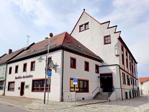 Foto - Haus zum Kaufen in Waldsassen 179.000,00 € 103 m²