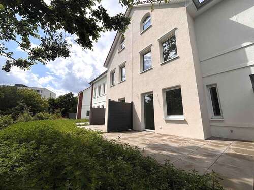 Foto - Haus zum Kaufen in Berlin 704.928,00 € 146.86 m²
