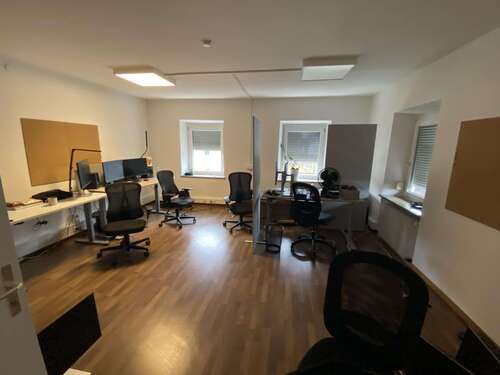 Foto - Büro in Unterföhring 3.080,00 € 280 m²