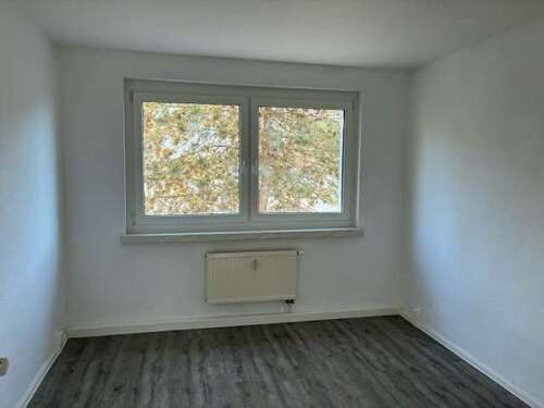 Foto - Wohnung zum Mieten in Borna 325,00 € 59 m²