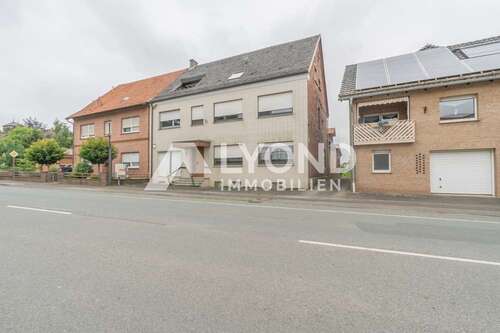 Foto - Haus zum Kaufen in Warburg 179.000,00 € 200 m²