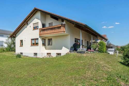 Foto - Haus zum Kaufen in Großmehring 689.000,00 € 241.8 m²