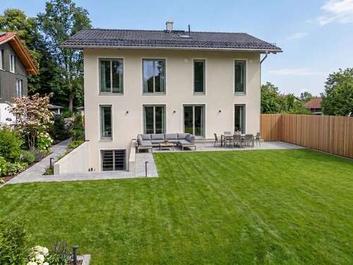 Foto - Haus zum Mieten in Harthausen 3.300,00 € 200 m²