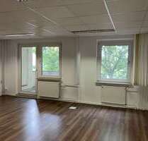 Büro in Berlin 4.261,62 € 208 m²