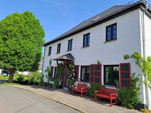 Foto - Haus zum Kaufen in Arbach 395.000,00 € 177.5 m²
