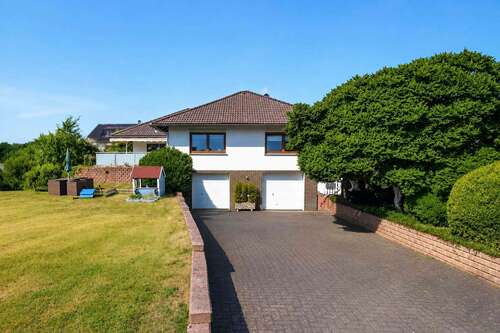 Foto - Haus zum Kaufen in Burgwald 349.000,00 € 175.05 m²