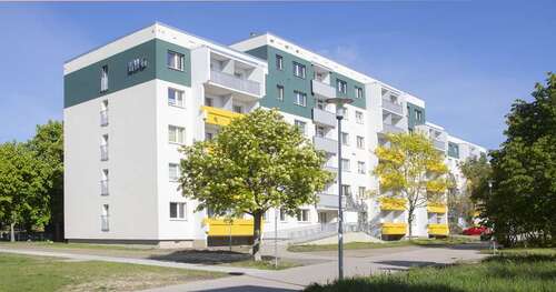 Foto - Wohnung zum Mieten in Halle 376,00 € 49.51 m²