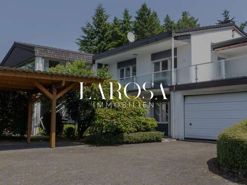 Foto - Haus zum Kaufen in Waldbröl 499.000,00 € 250.26 m²
