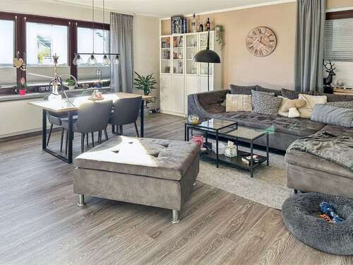 Foto - Wohnung zum Kaufen in Giesen 150.000,00 € 84 m²