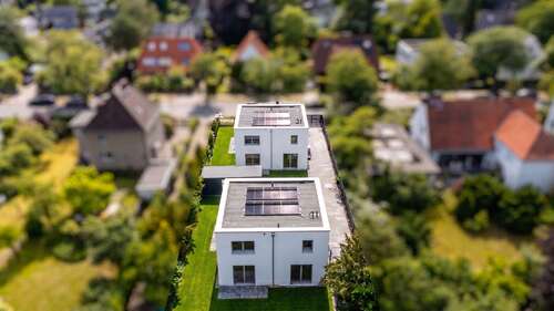 Foto - Haus zum Kaufen in Berlin-Lichterfelde 2.400.000,00 € 304 m²