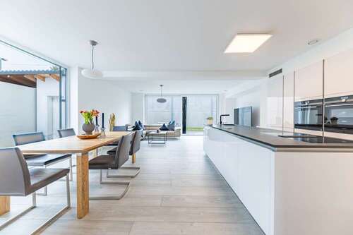 Foto - Haus zum Mieten in Friedberg 2.850,00 € 174 m²