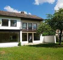 Haus zum Mieten in Friedberg 2.250,00 € 206 m²