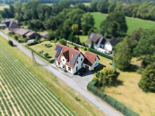 Foto - Haus zum Kaufen in Bielefeld 642.300,00 € 261.92 m²