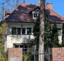 Haus zum Kaufen in Berlin 3.200.000,00 € 240 m²