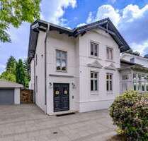 Haus zum Kaufen in Hamburg 2.750.000,00 € 240 m²