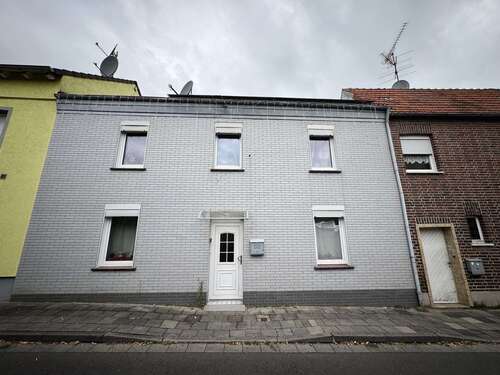 Foto - Haus zum Kaufen in Hückelhoven Brachelen 188.000,00 € 128 m²