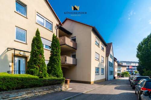 Foto - Haus zum Kaufen in Stuttgart Zuffenhausen 1.695.000,00 € 565 m²