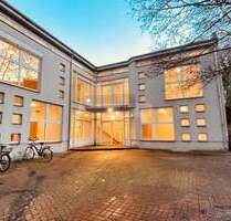 Büro in Berlin 2.400,00 € 268 m²