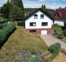 Haus zum Kaufen in Beverungen-Amelunxen 219.000,00 € 190 m²