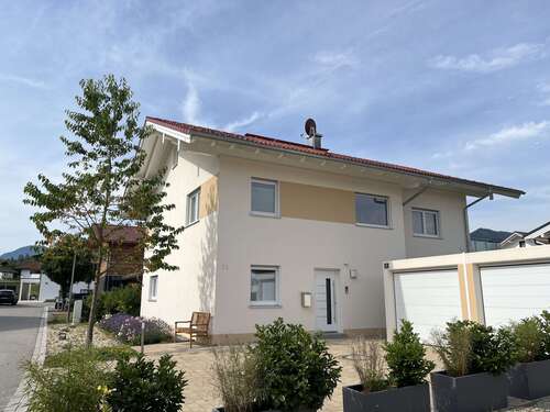 Foto - Haus zum Kaufen in Siegsdorf 1.195.000,00 € 227 m²