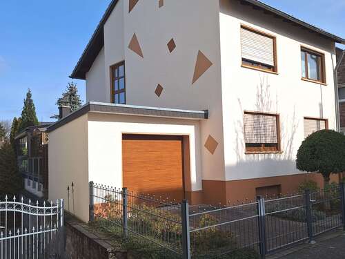 Foto - Haus zum Kaufen in Troisdorf 609.000,00 € 155 m²