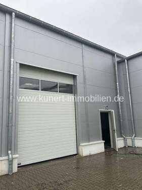 Foto - Halle in Halle 2.250,00 € 375 m²