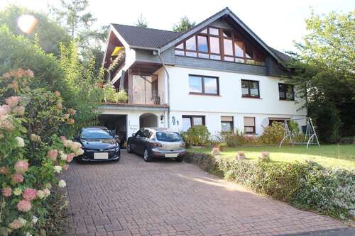 Foto - Haus zum Kaufen in Lindlar-Ortsteil 520.000,00 € 200 m²