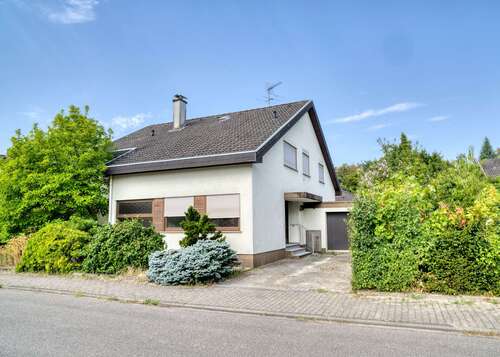 Foto - Haus zum Kaufen in Stutensee Friedrichstal 579.000,00 € 174.92 m²