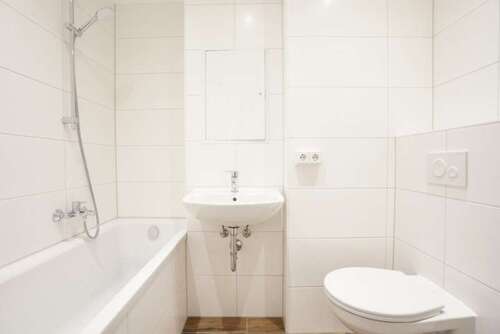 Foto - Wohnung zum Mieten in Chemnitz 253,39 € 46.07 m²